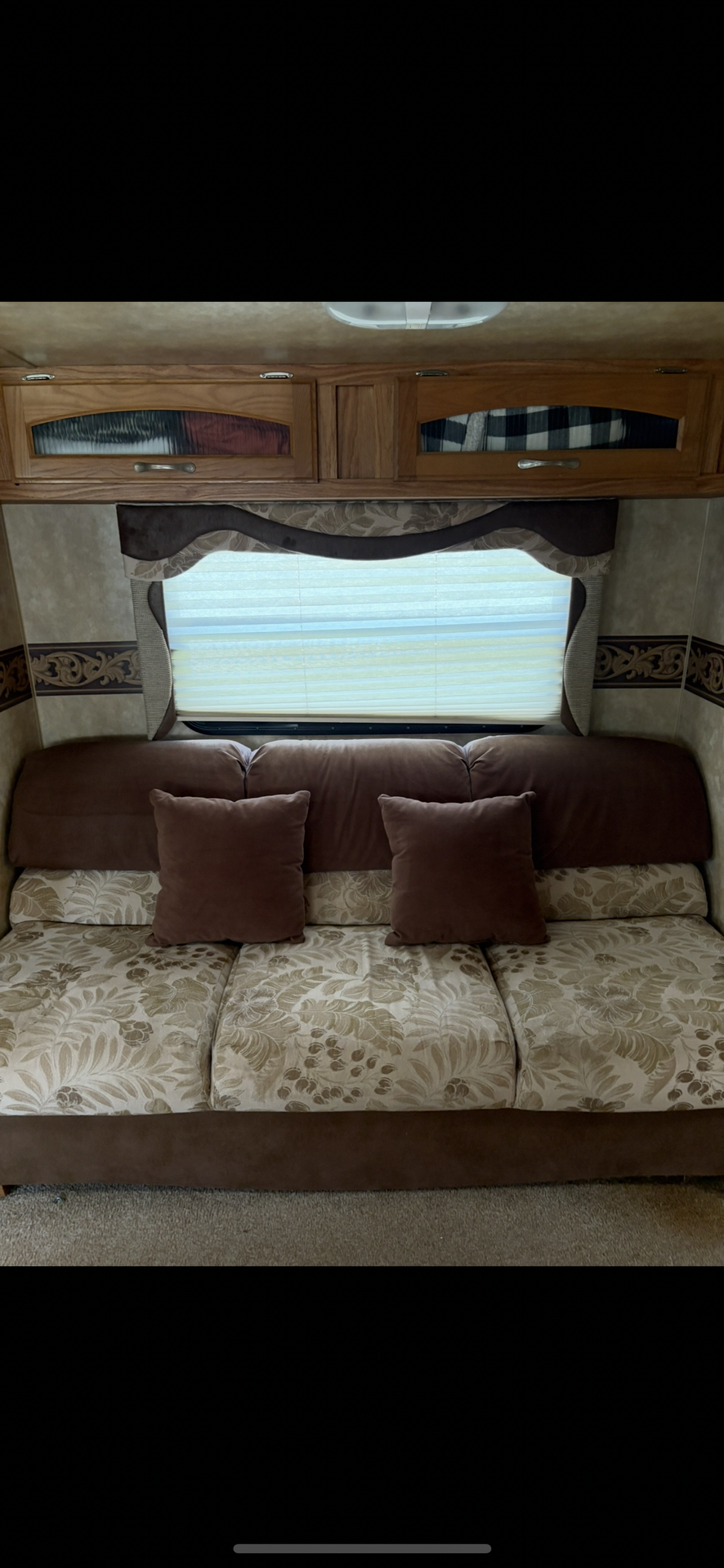 IMG_5627.png - 2010 Jayco Travel Trailer rental photo 11