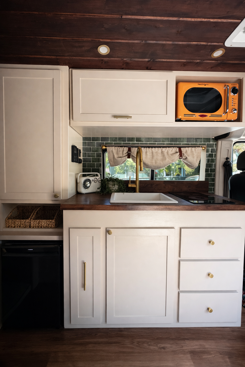 76207640-3DAB-49EF-8F14-075BB38722EE.PNG - 2023 Ram Camper Van rental photo 3
