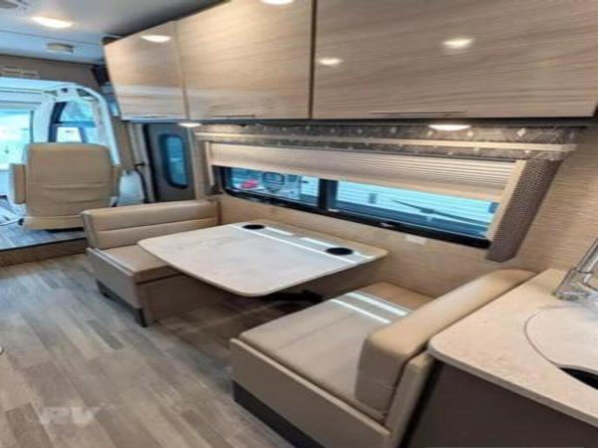 image-14.jpg - 2023 Thor Motor Coach Class C Motorhome rental photo 5