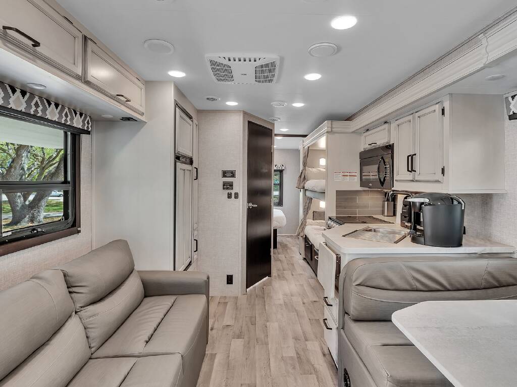 660ef03990dc5518e72a777f.jpg - 2022 Entegra Coach Class C Motorhome rental photo 15