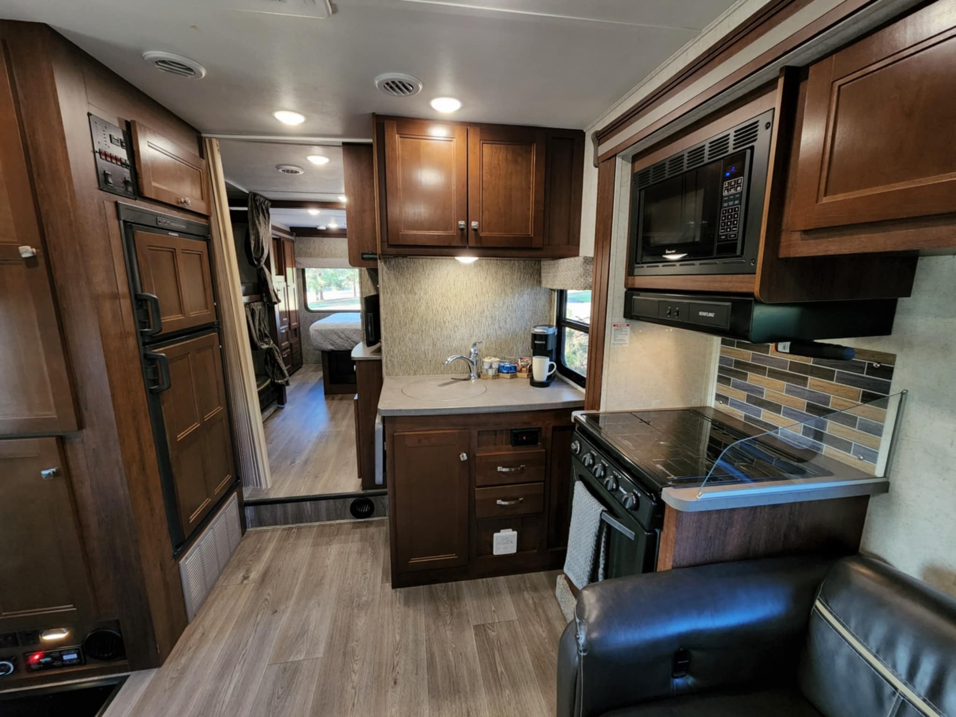 1000006839.jpg - 2018 Forest River Class C Motorhome rental photo 6