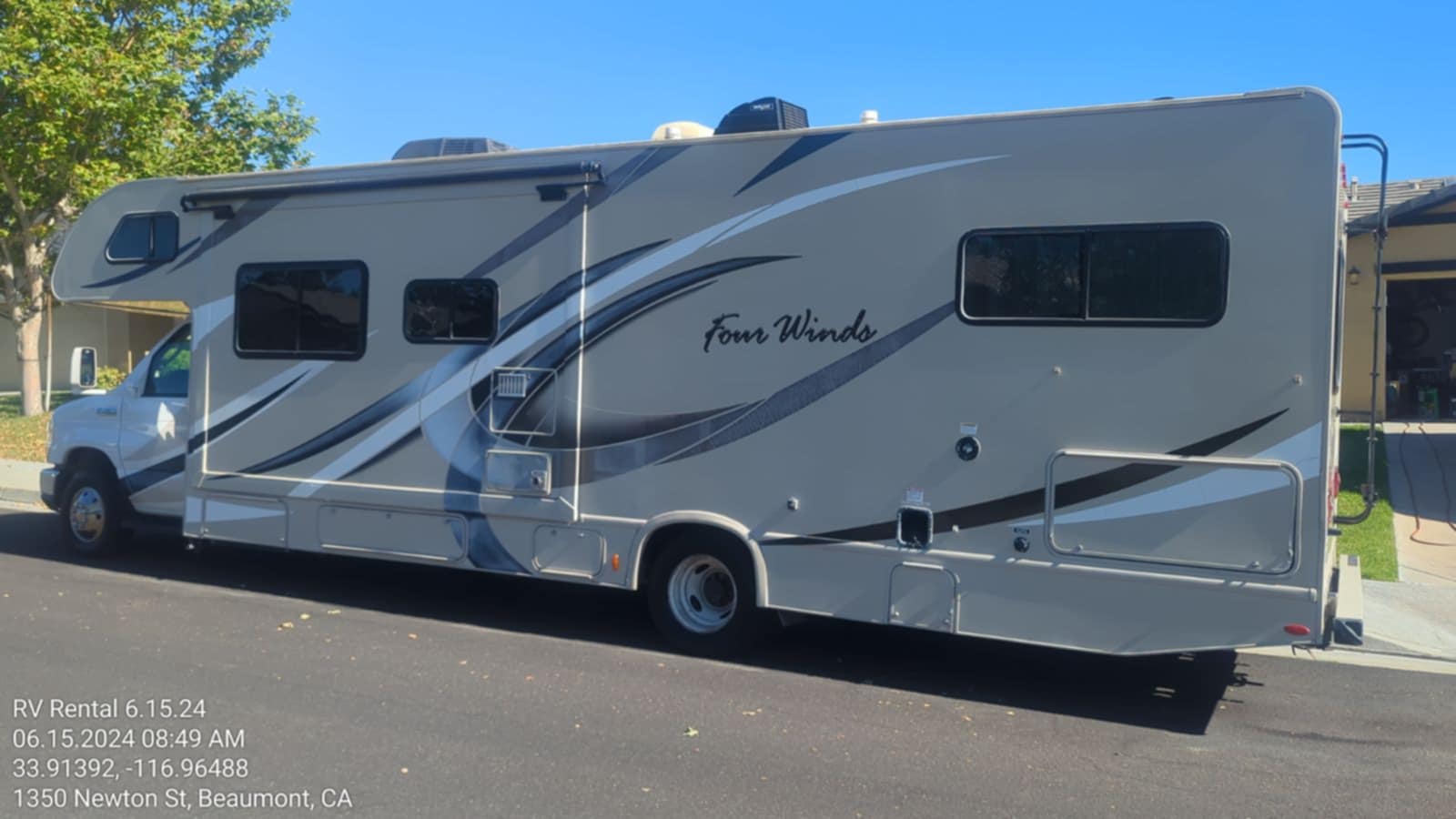 Four Winds driver outside.jpg - 2018 Fourwinds Class C Motorhome rental photo 3