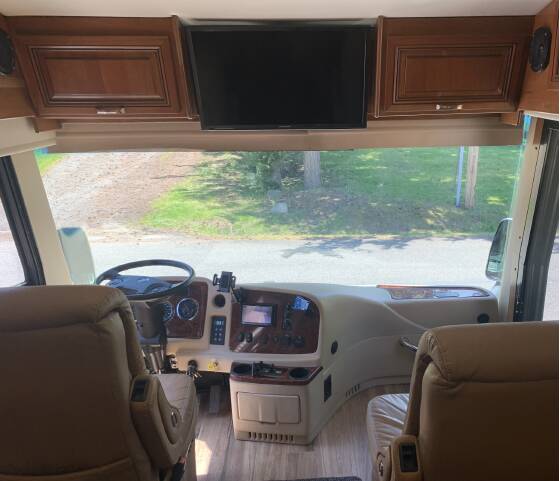 IMG_8954.jpeg - 2017 Entegra Coach Class A Motorhome rental photo 4