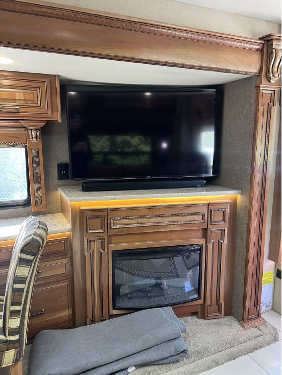 IMG_8929.jpeg - 2017 Entegra Coach Class A Motorhome rental photo 3