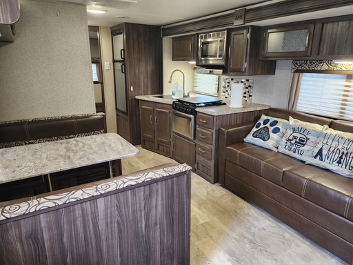 2017 COACHMAN APEX 300 BHS Travel Trailer for rent in Statesboro, GA