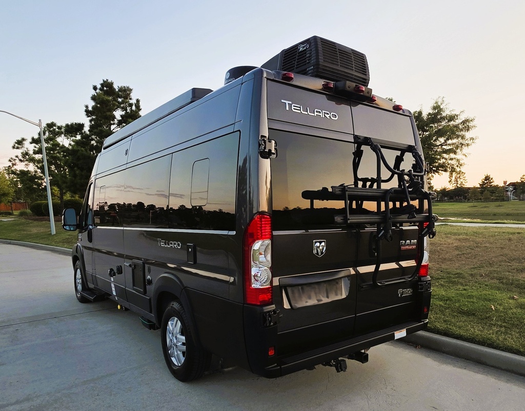 20260802_195839.jpg - 2022 Thor Class B Motorhome rental photo 3