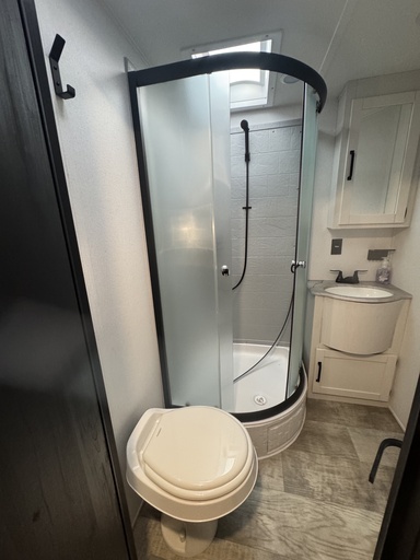 2025 Palomino Puma 32BH2B Travel Trailer for rent in Lavaca, AR