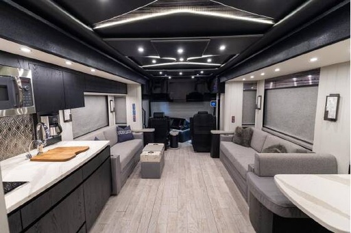 2020 Newell P50 Class A Motorhome for rent in Chicago, IL