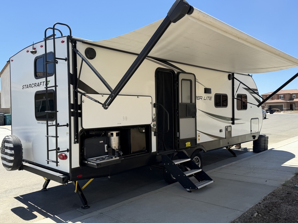 IMG_3949.jpeg - 2023 StarCraft SuperLite Travel Trailer rental photo 2