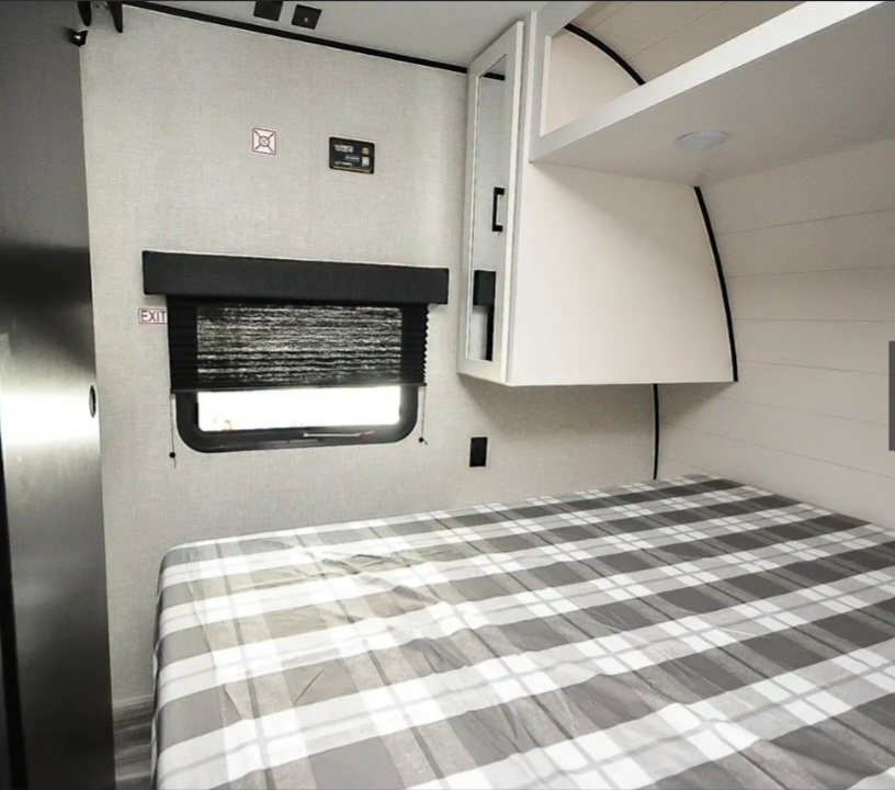 3524.jpg - 2025 Jayco Travel Trailer rental photo 2