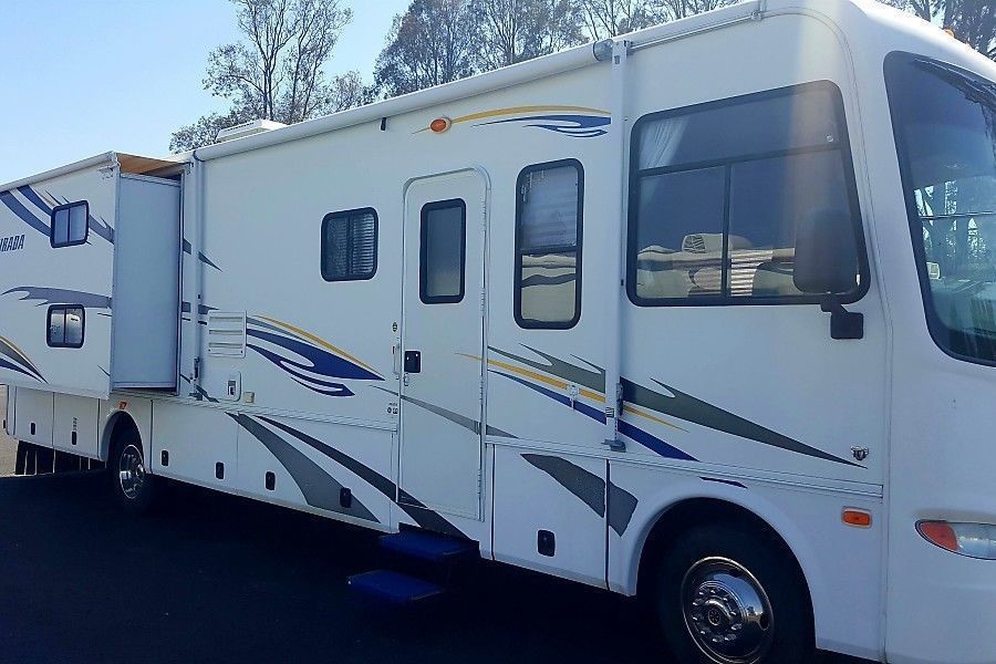 Photo 0 - 2007 Coachmen Class A Motorhome rental photo 2