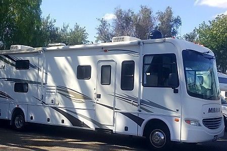 Photo 12 - 2007 Coachmen Class A Motorhome rental photo 14