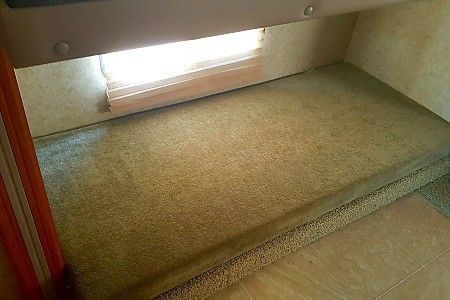 Photo 15 - 2007 Coachmen Class A Motorhome rental photo 17