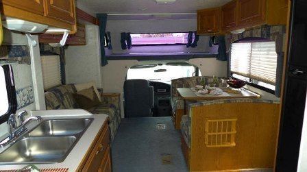 Photo 5 - 2003 Four Winds Class C Motorhome rental photo 7