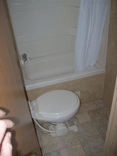 Photo 4 - 2009 Thor Travel Trailer rental photo 6