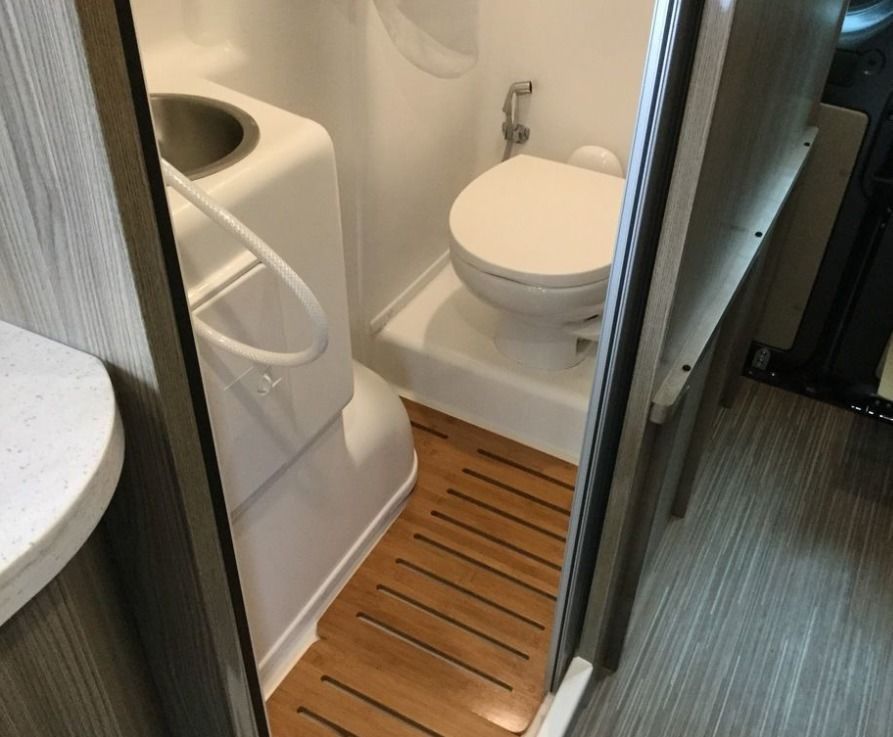 Photo 6 - 2019 Winnebago Industries, Inc. Class B Motorhome rental photo 8