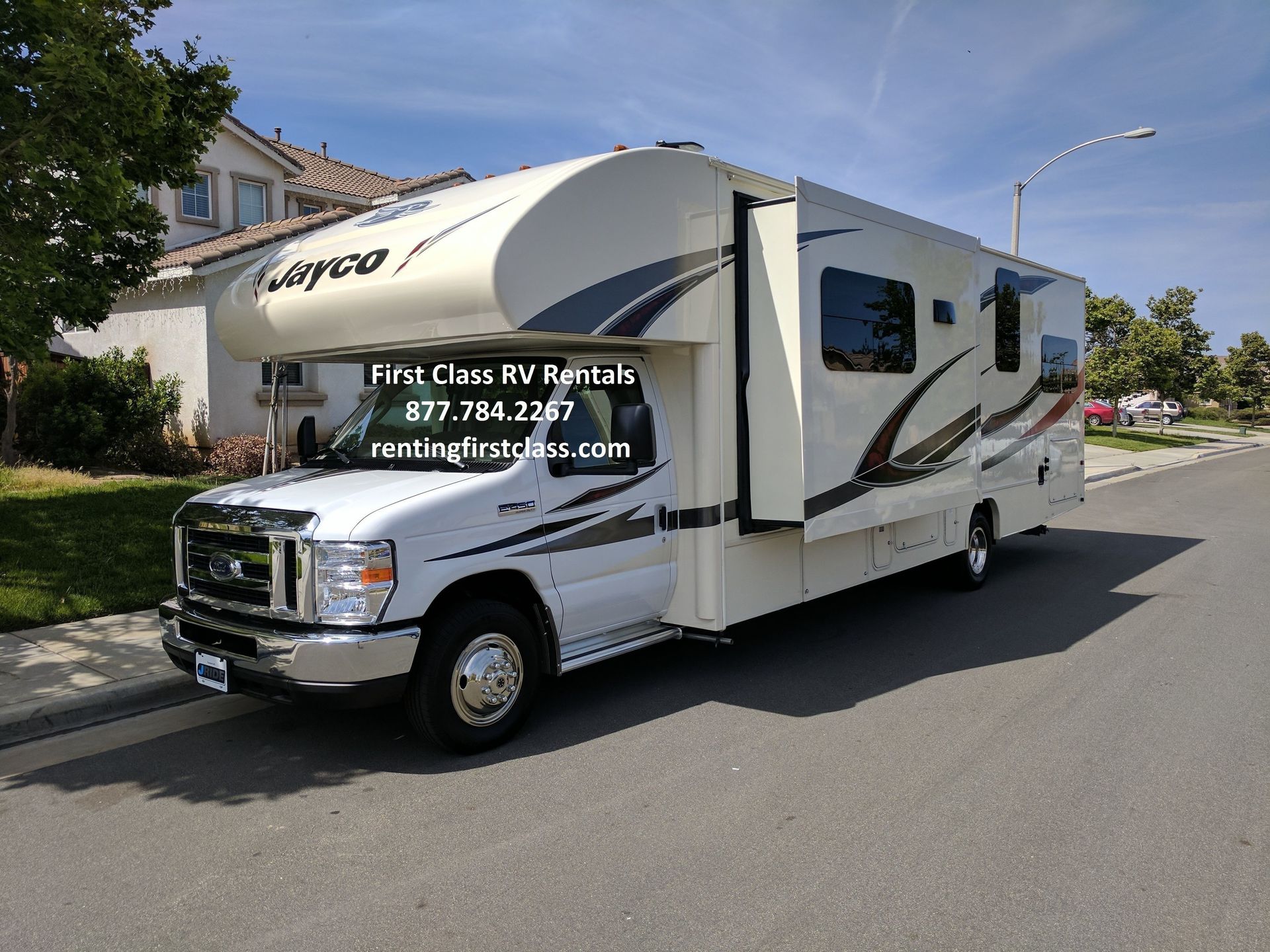 Photo 6 - 2018 Jayco Class C Motorhome rental photo 8