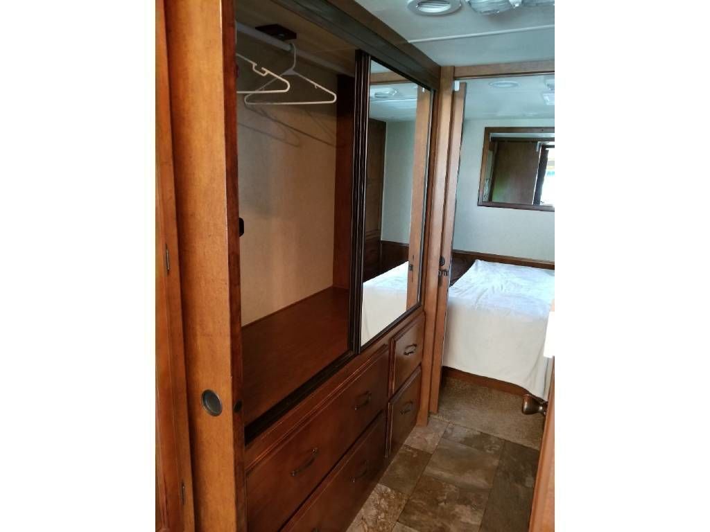 Photo 10 - 2013 Coachmen Class A Motorhome rental photo 12