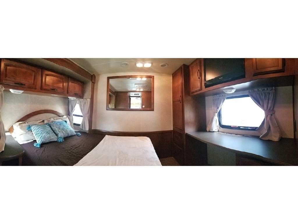 Photo 11 - 2013 Coachmen Class A Motorhome rental photo 13