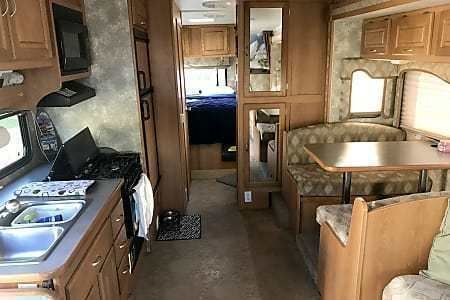 2007 Georgie Boy Maverick Class C Motorhome for rent in Val Verde, CA