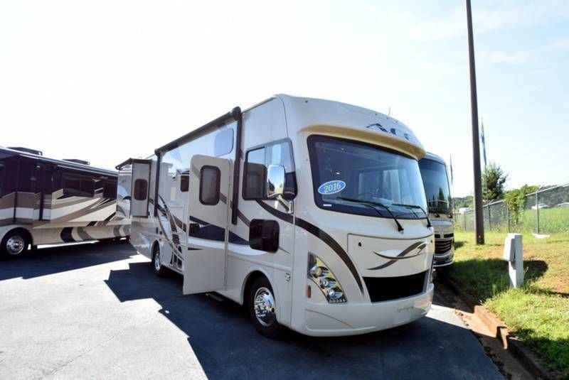 Photo 1 - 2016 Thor Class A Motorhome rental photo 3