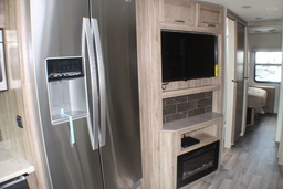 Photo 10 thumbnail 12