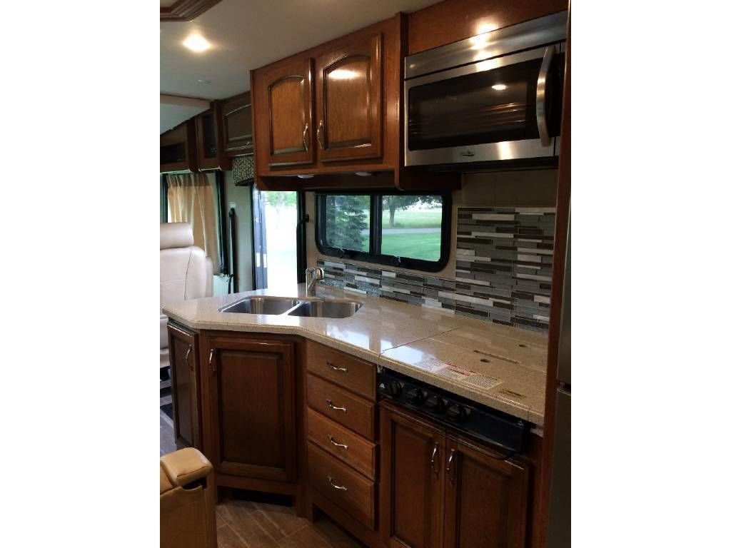 Photo 4 - 2018 Holiday Rambler Class A Motorhome rental photo 6