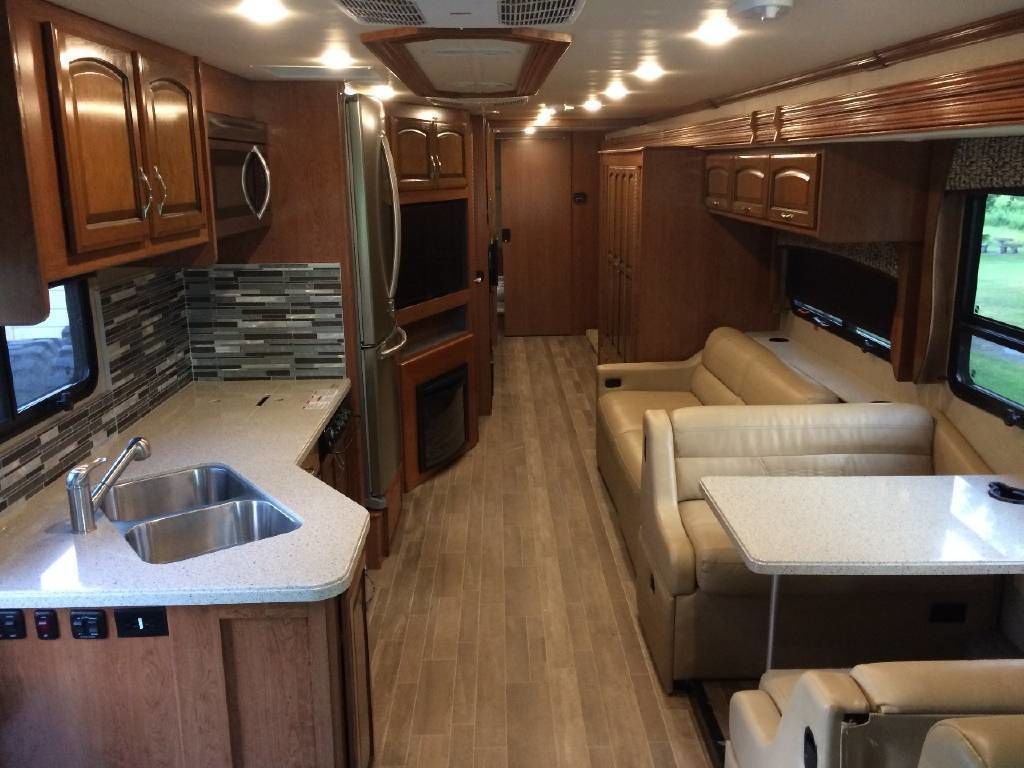Photo 16 - 2018 Holiday Rambler Class A Motorhome rental photo 18