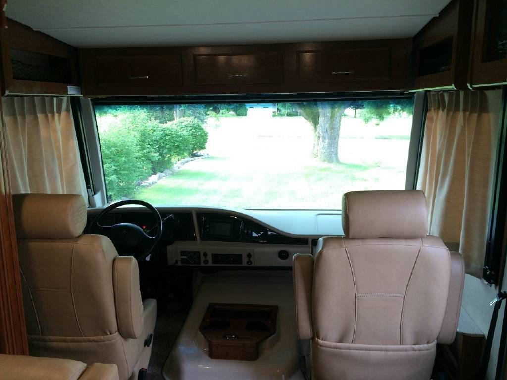 Photo 18 - 2018 Holiday Rambler Class A Motorhome rental photo 20