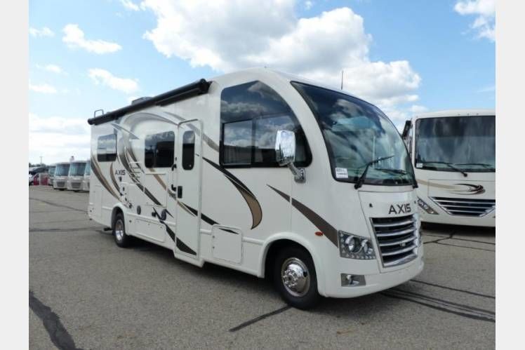 Photo 2 - 2018 Thor Motor Coach Class A Motorhome rental photo 4