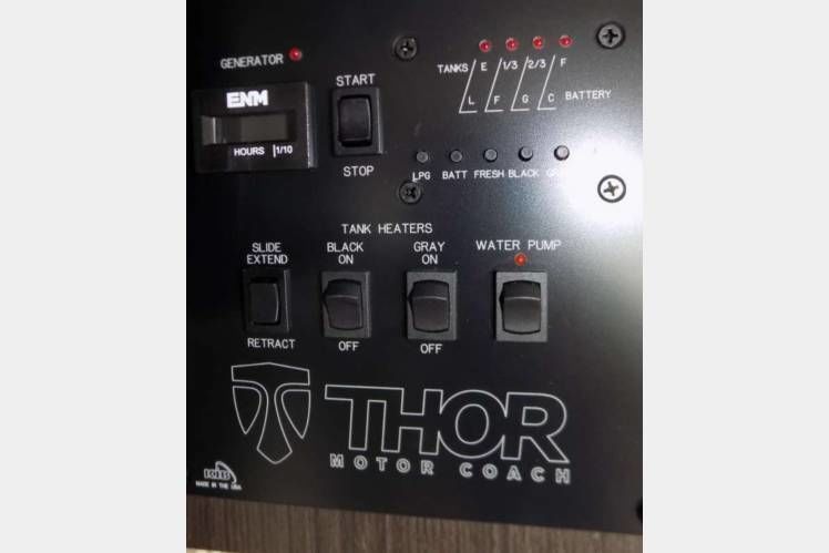 Photo 8 - 2018 Thor Motor Coach Class A Motorhome rental photo 10