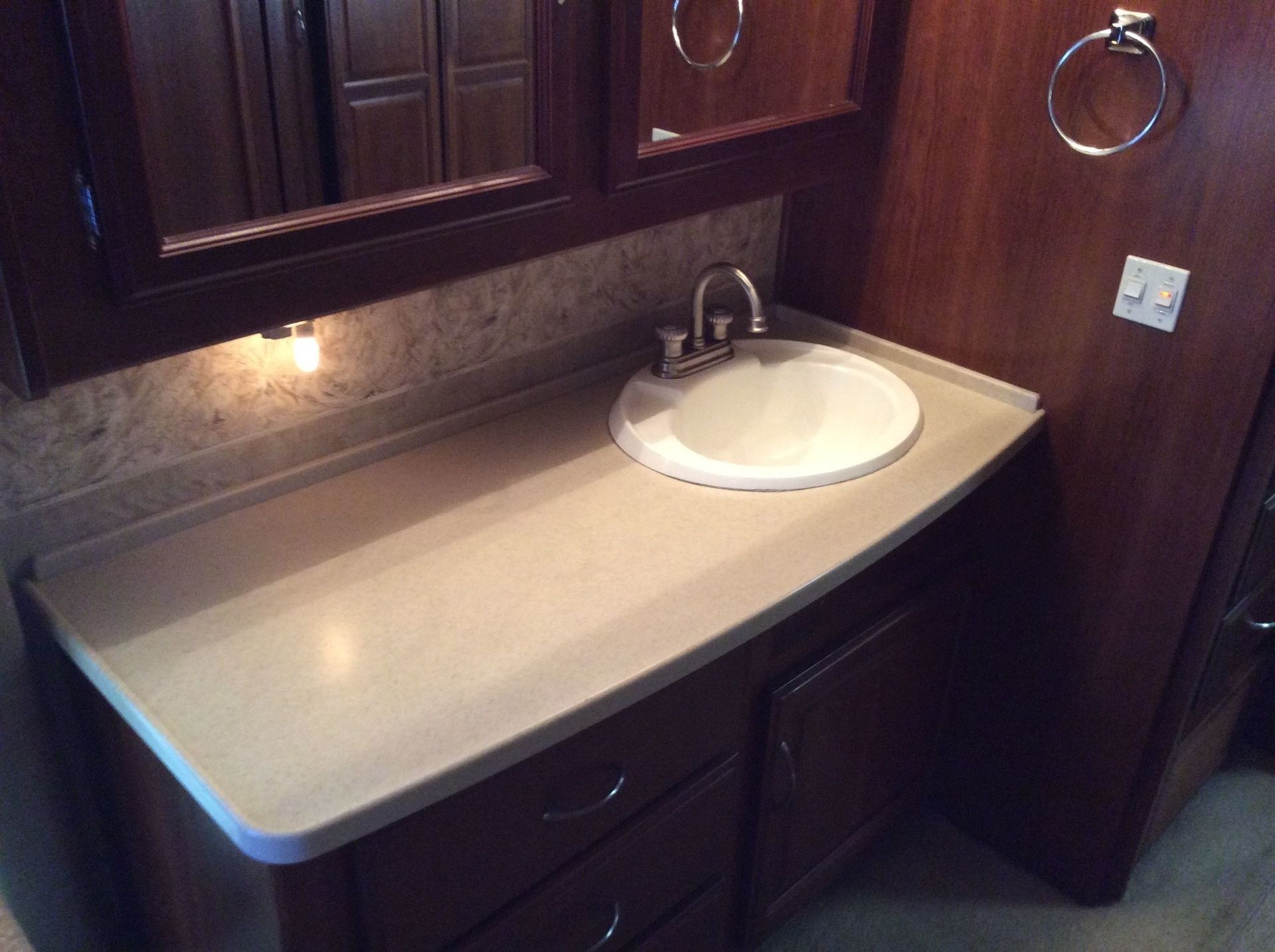 Photo 58 - 2007 Fleetwood Class A Motorhome rental photo 60