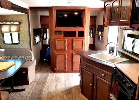 Photo 9 - 2017 Coachmen Travel Trailer rental photo 11
