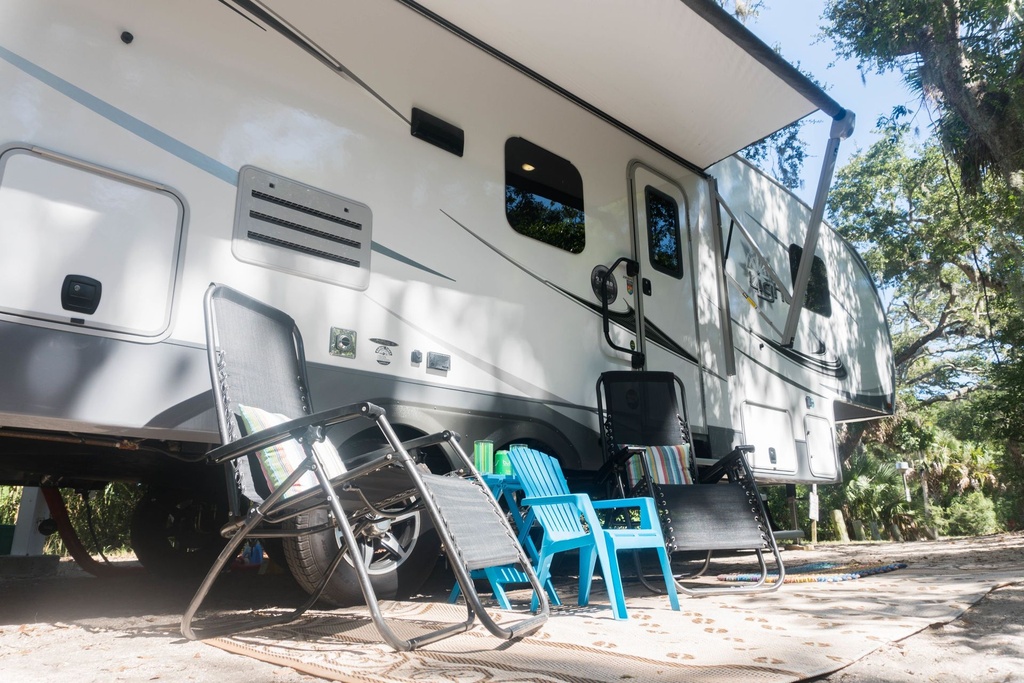 Photo 16 - 2018 Open Range Fifth Wheel rental photo 18