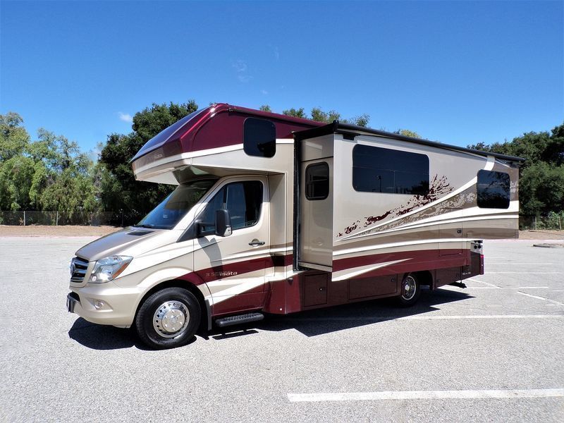 Photo 22 - 2020 Dynamax Corp Class C Motorhome rental photo 24