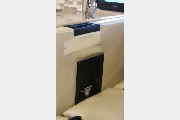 Photo 23 - 2017 Thor Class C Motorhome rental photo 25