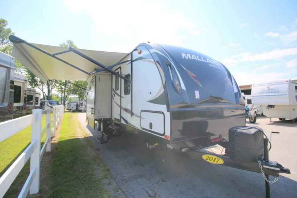 Photo 1 - 2018 Heartland Travel Trailer rental photo 3