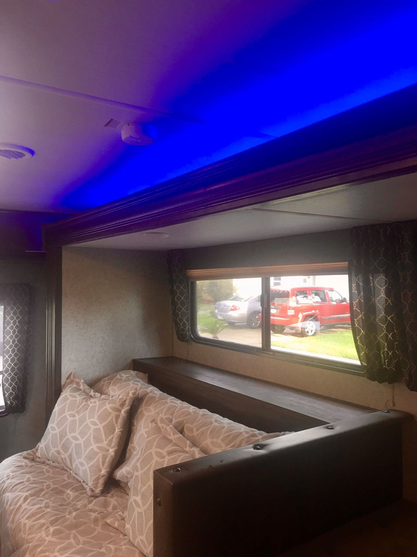 Photo 10 - 2018 Forest River Travel Trailer rental photo 12