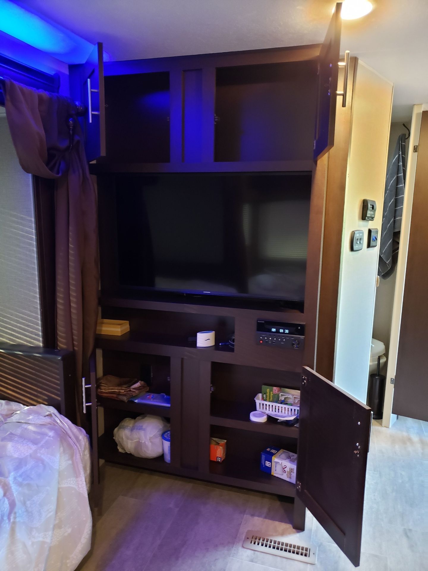 Photo 41 - 2018 K-Z Travel Trailer rental photo 42