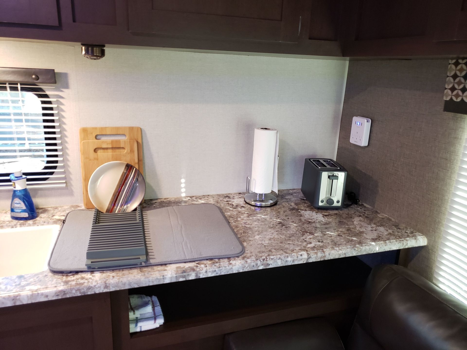 Photo 54 - 2018 K-Z Travel Trailer rental photo 55