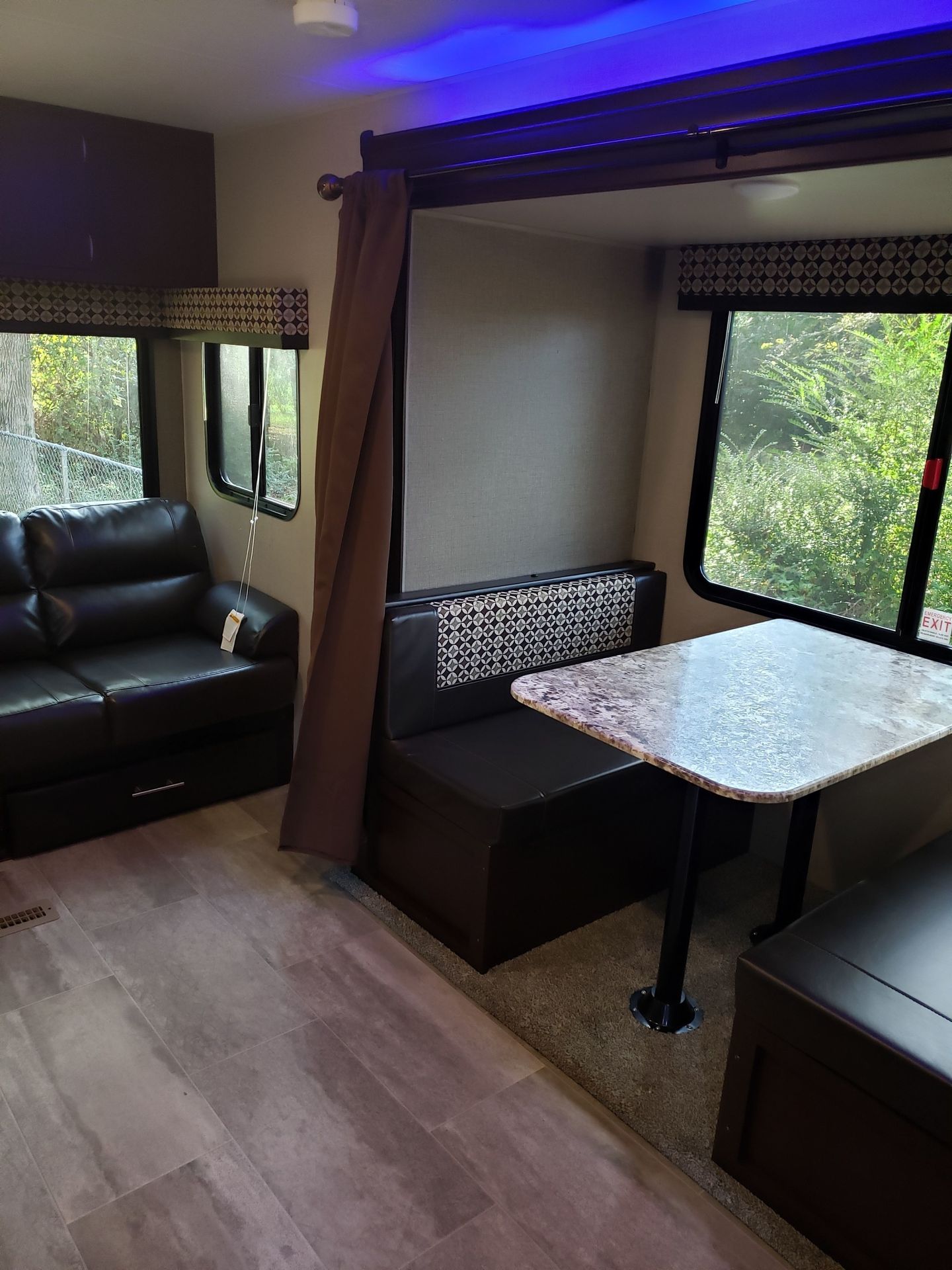 Photo 62 - 2018 K-Z Travel Trailer rental photo 63