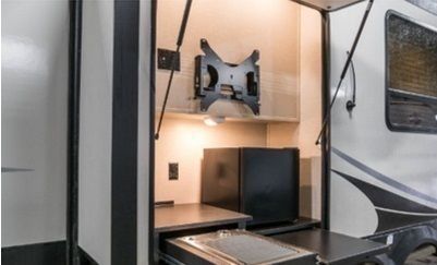 2018 Coachmen Chaparral Fifth Wheel for rent in Riverside, CA