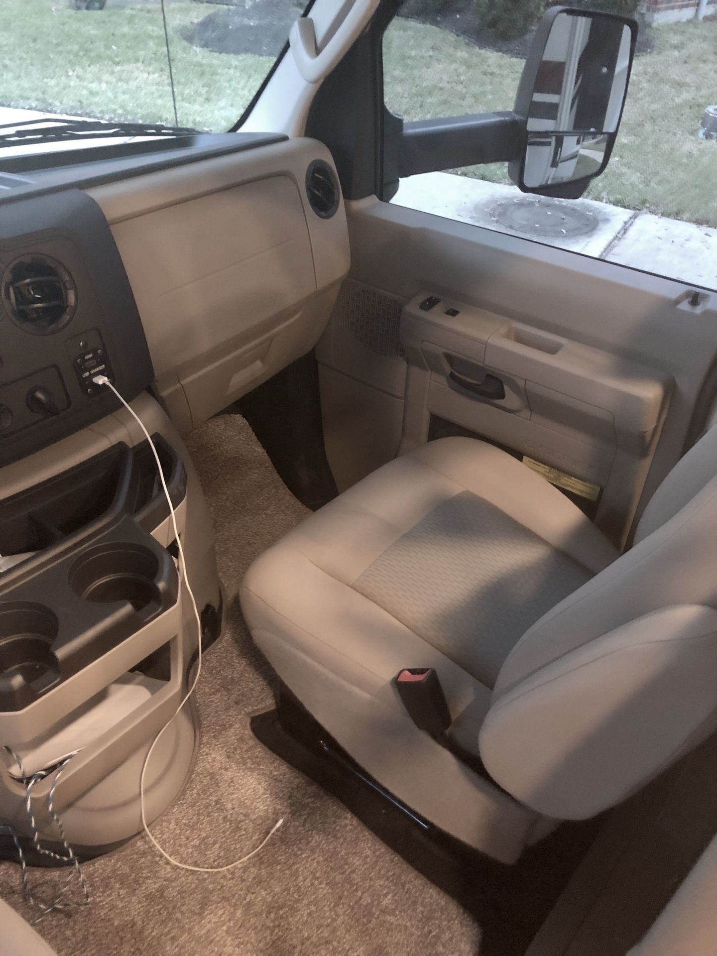 Photo 12 - 2018 Thor Class C Motorhome rental photo 14