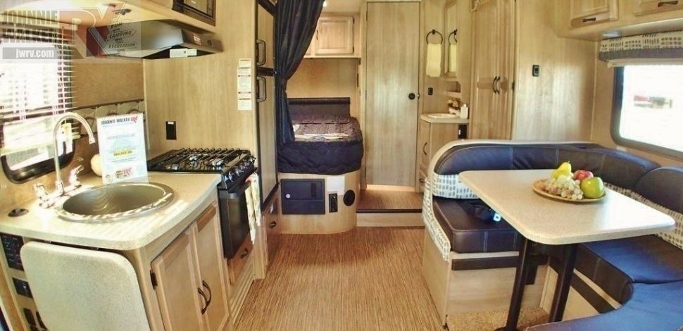 Photo 10 - 2016 Coachmen Class C Motorhome rental photo 12