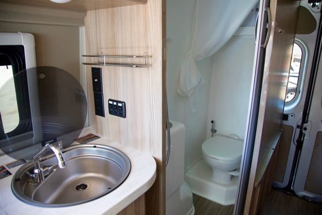 Photo 11 - 2019 Winnebago Class B Motorhome rental photo 13