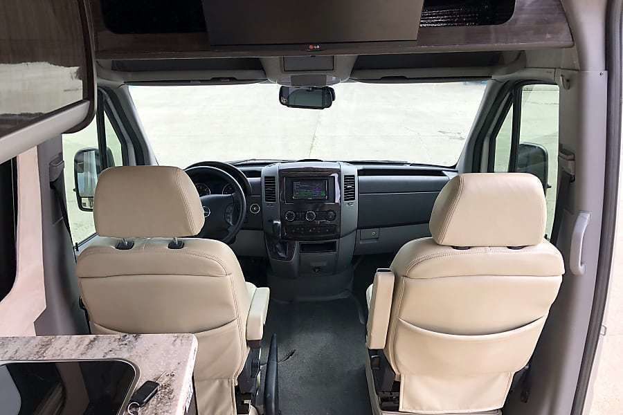 Photo 2 - 2013 Mercedes-Benz Class B Motorhome rental photo 4