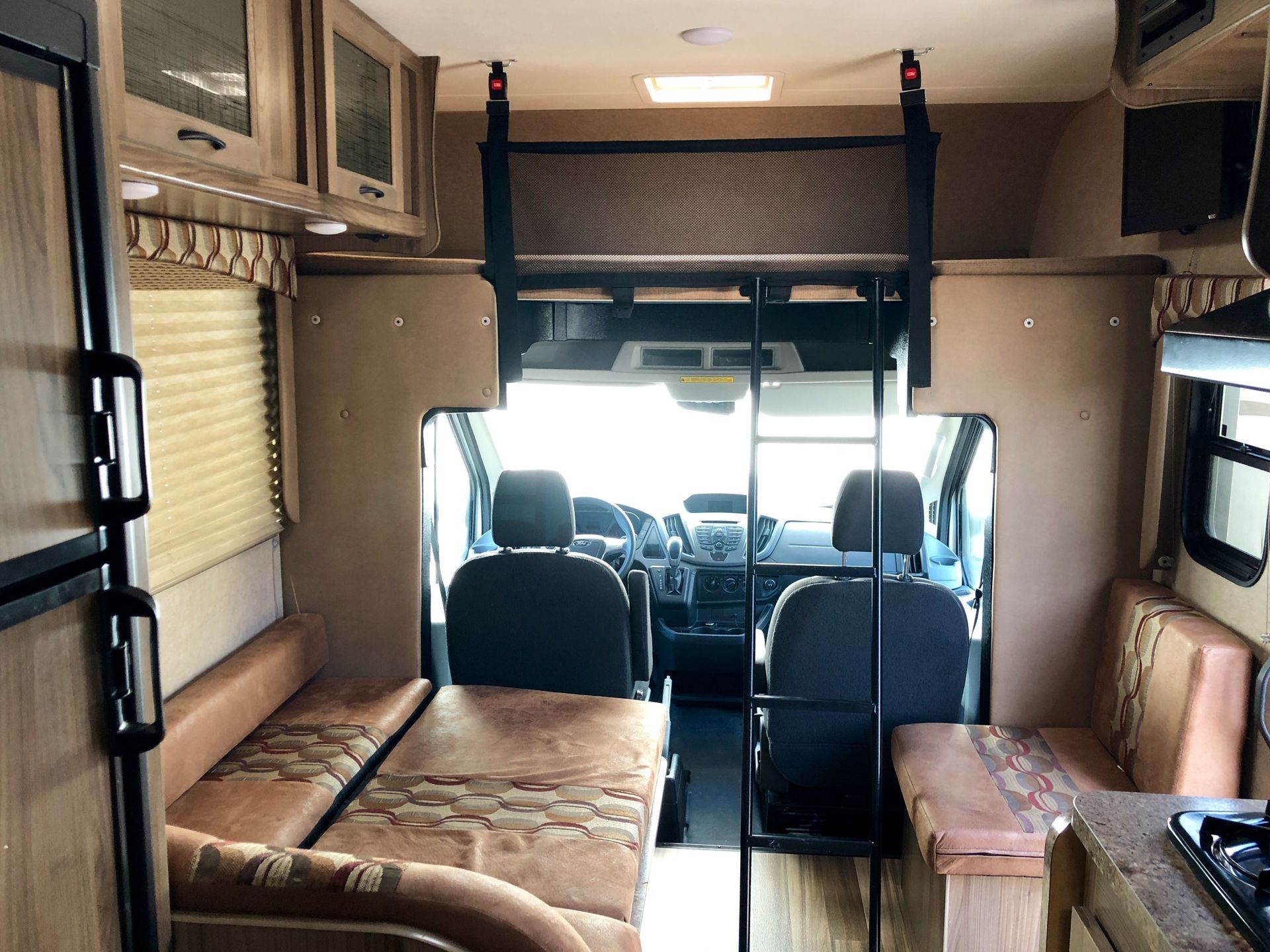 Photo 9 - 2017 Coachmen Class C Motorhome rental photo 11