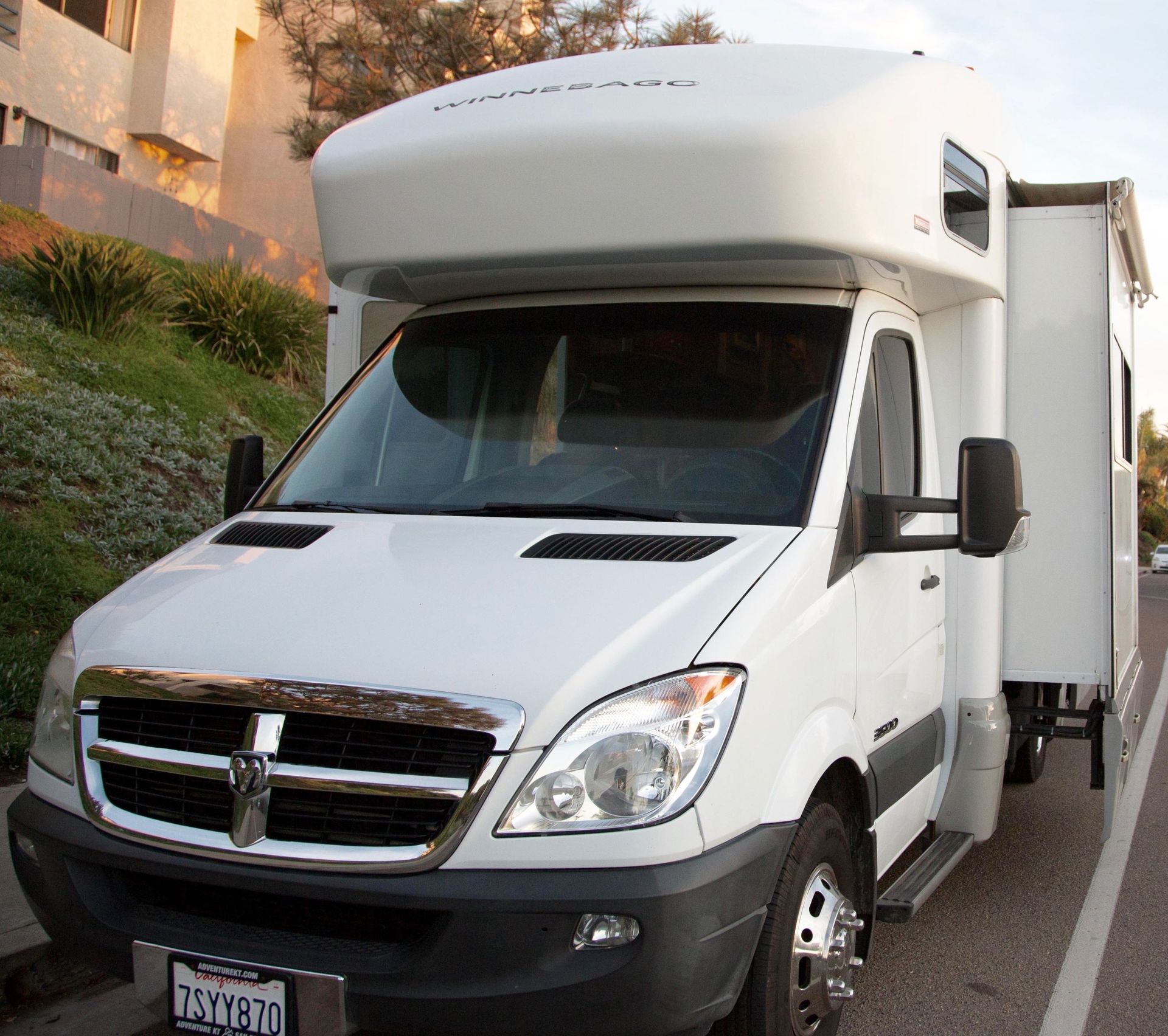 Photo 4 - 2008 Winnebago Class C Motorhome rental photo 6
