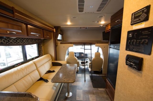Photo 10 - 2016 Thor Class C Motorhome rental photo 12