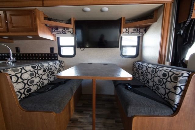 Photo 13 - 2017 Winnebago Class A Motorhome rental photo 15
